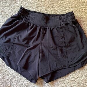 Lululemon Black Hotty Hot Short, Size 4